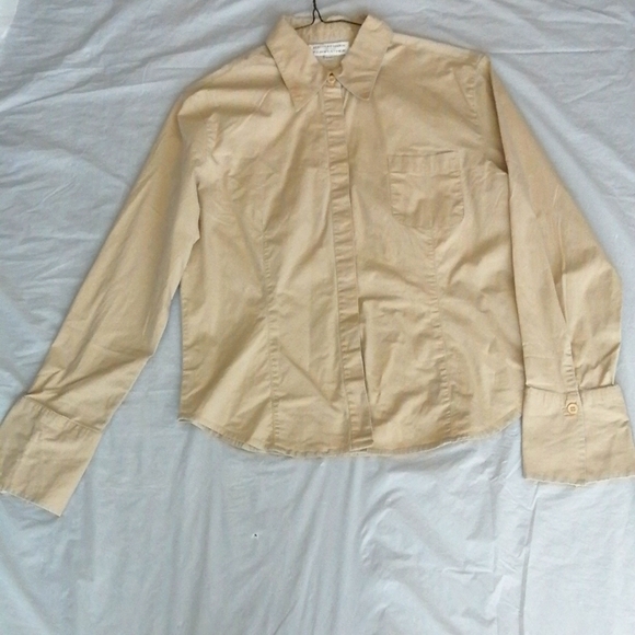 FAIRWEATHER WOMEN'S BASIC LONG SLEEVE BUTTON DOWN - Picture 2 of 4